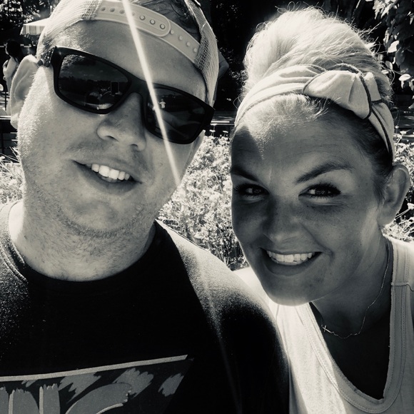 Meet Your Posher, Halley - Picture 8 of 15